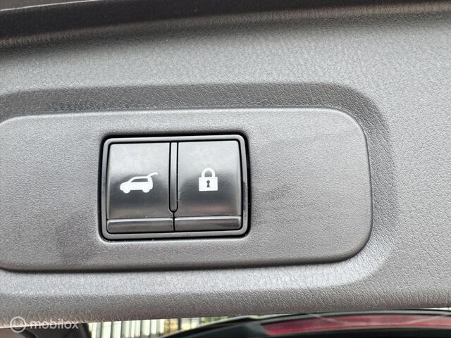 Nissan Qashqai 1.3 MHEV Hybride Xtronic N-Connecta Two-Tone