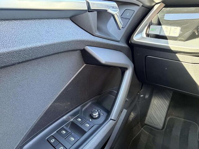 Audi A3 SPORTBACK 35 TFSI Business edition | LED | Automaat | Trekhaak | Sportstoelen | 1e Eigenaar | Cruise Control | Incl. BTW