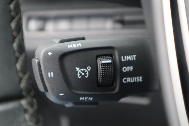Peugeot 3008 1.2 PT ALLURE PACK BUSINESS 360 CAMERA|APPLE CARPLAY|DEALERAUTO