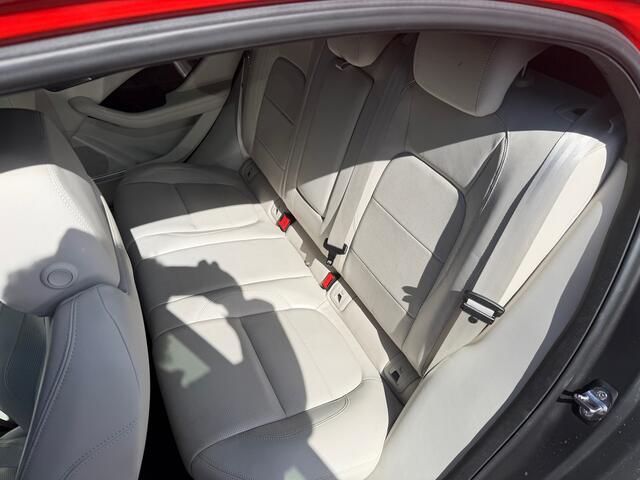Jaguar I-Pace EV400 First Edition 90 kWh 91% SOH Uniek laag Kms e Banden Vol Optie