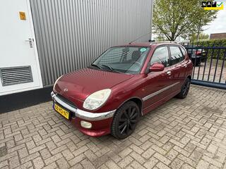 Daihatsu Sirion (1998 - 2002)
