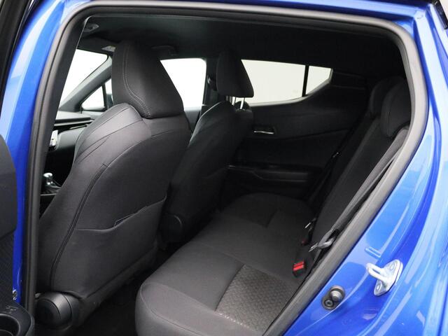 Toyota C-HR 1.8 140Pk Hybrid Business Plus | Navigatie | Climate Control | Stoel & Stuurverwarming | Licht metalen velgen 18 inch | Adaptive Cruise Control |