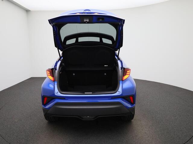 Toyota C-HR 1.8 140Pk Hybrid Business Plus | Navigatie | Climate Control | Stoel & Stuurverwarming | Licht metalen velgen 18 inch | Adaptive Cruise Control |