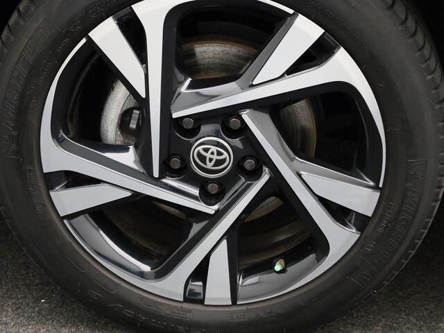 Toyota C-HR 1.8 140Pk Hybrid Business Plus | Navigatie | Climate Control | Stoel & Stuurverwarming | Licht metalen velgen 18 inch | Adaptive Cruise Control |