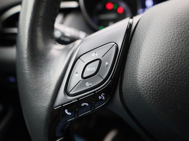 Toyota C-HR 1.8 140Pk Hybrid Business Plus | Navigatie | Climate Control | Stoel & Stuurverwarming | Licht metalen velgen 18 inch | Adaptive Cruise Control |