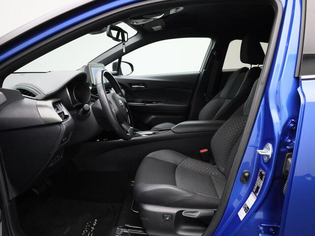 Toyota C-HR 1.8 140Pk Hybrid Business Plus | Navigatie | Climate Control | Stoel & Stuurverwarming | Licht metalen velgen 18 inch | Adaptive Cruise Control |
