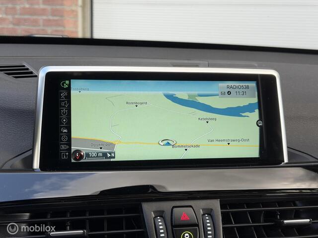 BMW X1 sDrive20i High Executive Pano Trekhaak Head UP Sportstoelen