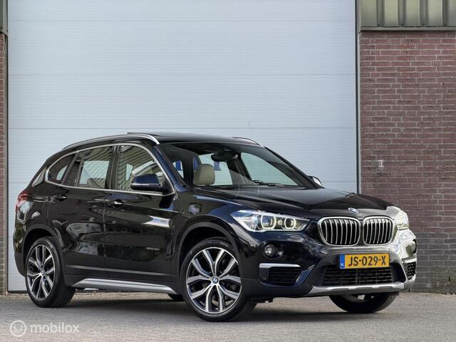 BMW X1 sDrive20i High Executive Pano Trekhaak Head UP Sportstoelen