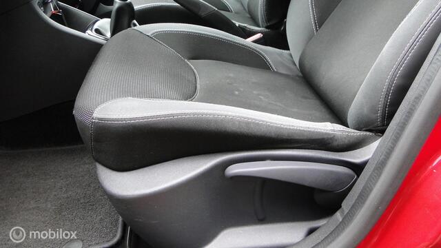 Renault Clio , benzine, schakel, 123.039 km