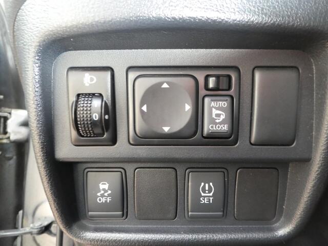 Nissan Juke 1.6 N-Connecta Automaat, Navi, Camera, 17 LM Velgen
