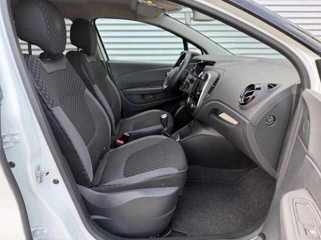 Renault Captur 0.9 TCe Intens [ Fm navi, camera, ecc, lmv, trekhaak ]