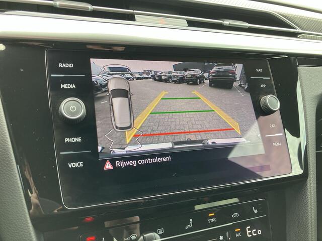 Volkswagen Arteon Shooting Brake 1.4 TSI PHEV 218PK R-Line Business DSG � Panoramadak � Trekhaak � Camera � Stoel, Stuur & achterbank verwarmd � Apple/Android Ca