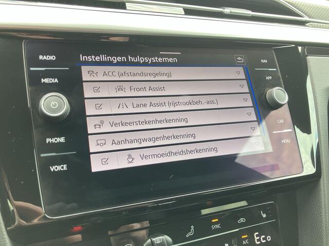 Volkswagen Arteon Shooting Brake 1.4 TSI PHEV 218PK R-Line Business DSG � Panoramadak � Trekhaak � Camera � Stoel, Stuur & achterbank verwarmd � Apple/Android Ca