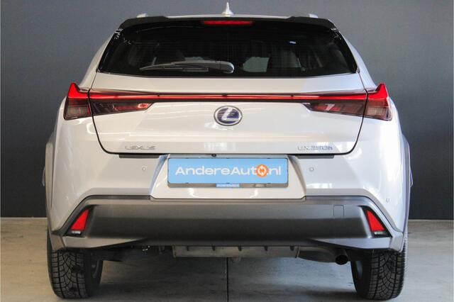 Lexus UX 250h Business Line |parkeersensoren|stoel/stuurverwarming|Apple/Android|ACC|