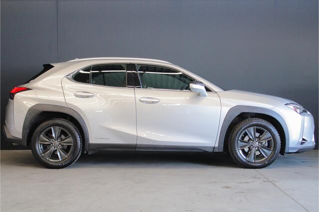Lexus UX 250h Business Line |parkeersensoren|stoel/stuurverwarming|Apple/Android|ACC|