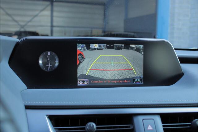 Lexus UX 250h Business Line |parkeersensoren|stoel/stuurverwarming|Apple/Android|ACC|