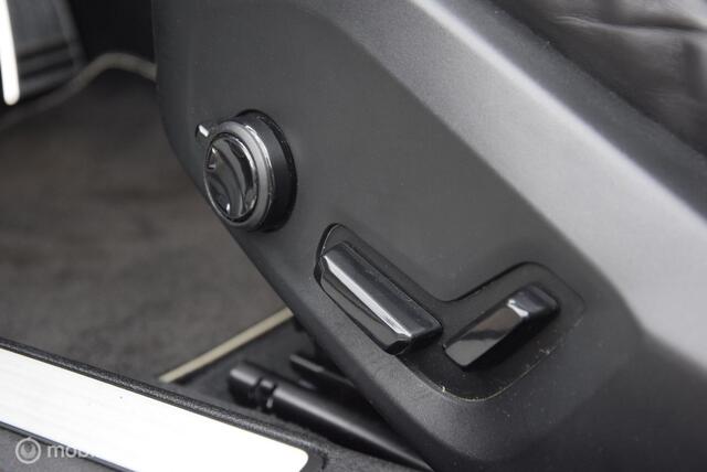 Volvo V60 2.0 B3 mhev R-Design ACC Trekhaak Camera