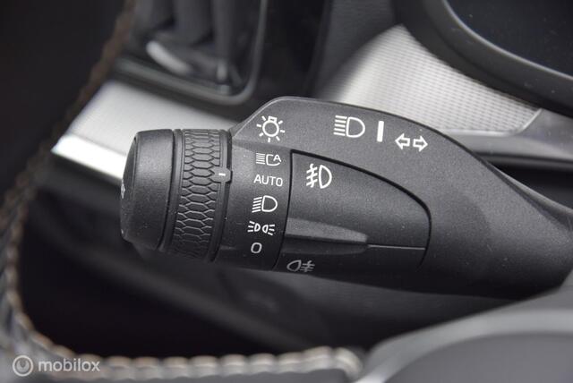 Volvo V60 2.0 B3 mhev R-Design ACC Trekhaak Camera