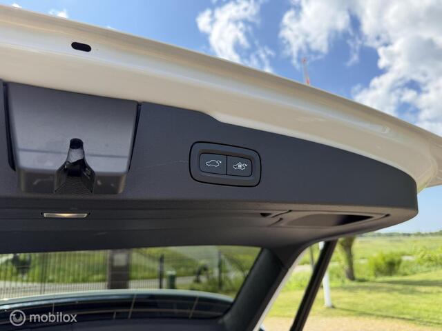 Volvo V60 T8 Recharge AWD R-Design B&W Panorama 19 Trkh 360