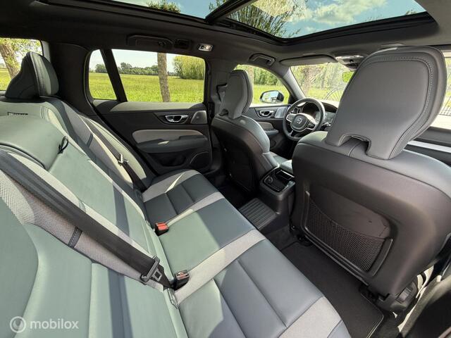 Volvo V60 T8 Recharge AWD R-Design B&W Panorama 19 Trkh 360