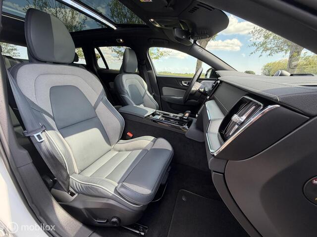Volvo V60 T8 Recharge AWD R-Design B&W Panorama 19 Trkh 360