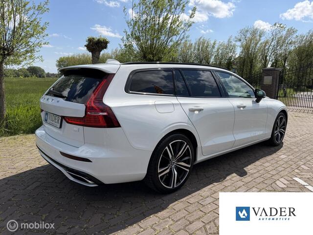 Volvo V60 T8 Recharge AWD R-Design B&W Panorama 19 Trkh 360
