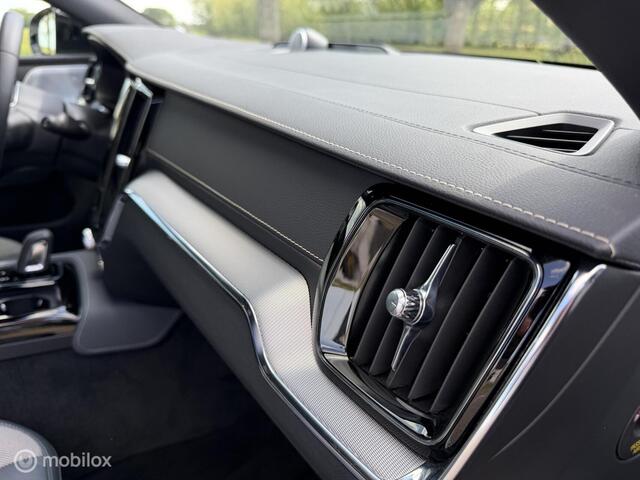 Volvo V60 T8 Recharge AWD R-Design B&W Panorama 19 Trkh 360