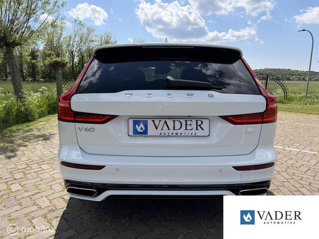 Volvo V60 T8 Recharge AWD R-Design B&W Panorama 19 Trkh 360
