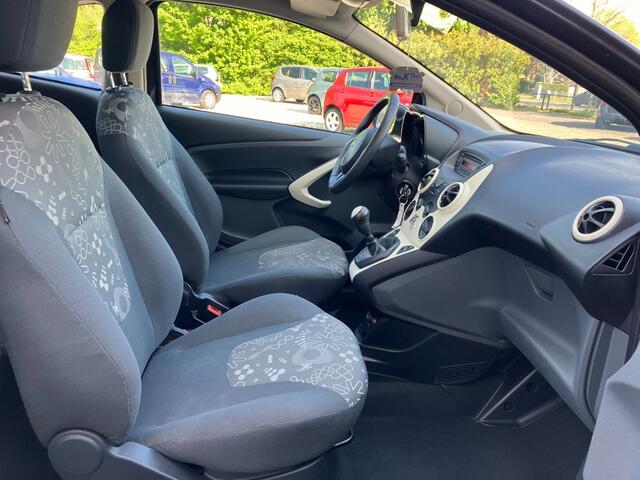 Ford KA 1.2 Cool&Sound ZEER MOOI weinig KM 2e EIGENARESSE + garantie + grote beurt + nwe apk ALL-IN