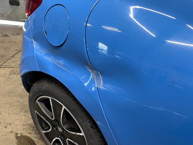Renault Clio 1.5 dCi ECO Expression SCHADEAUTO