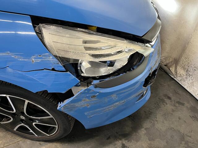 Renault Clio 1.5 dCi ECO Expression SCHADEAUTO
