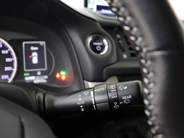 Lexus CT 200h Business Launch Edition | LED | Premium Navigatie | Safety System |