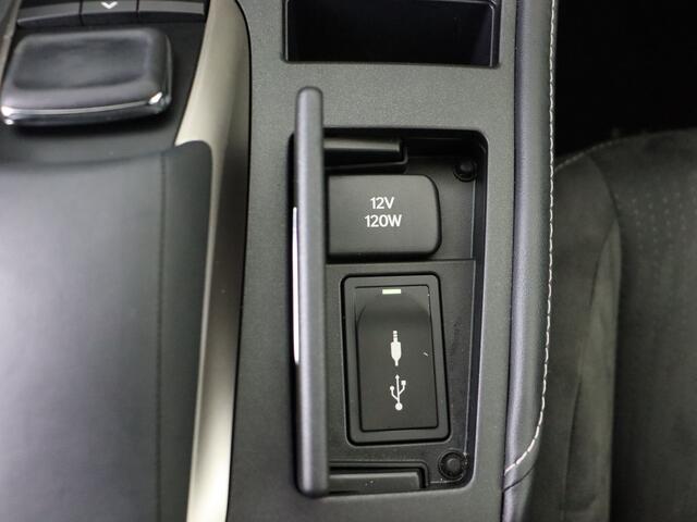 Lexus CT 200h Business Launch Edition | LED | Premium Navigatie | Safety System |