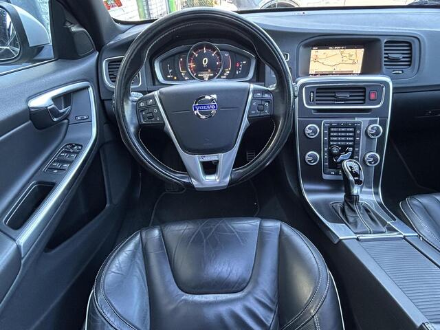 Volvo V60 2.0 D4 191pk AUTOM. R-Design EXPORT/ HANDEL I OPENDAK I LEER