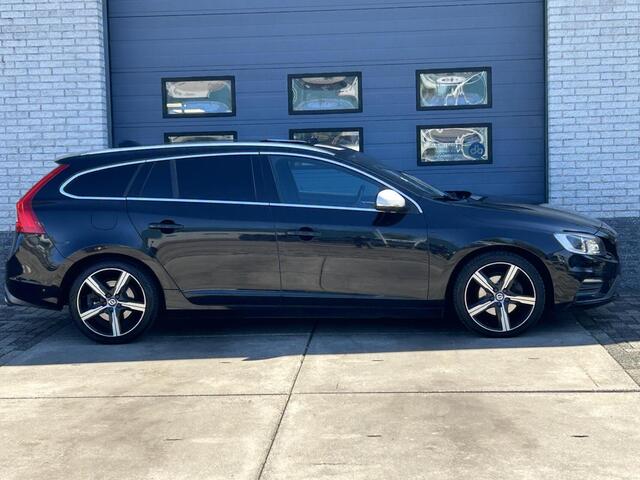 Volvo V60 2.0 D4 191pk AUTOM. R-Design EXPORT/ HANDEL I OPENDAK I LEER