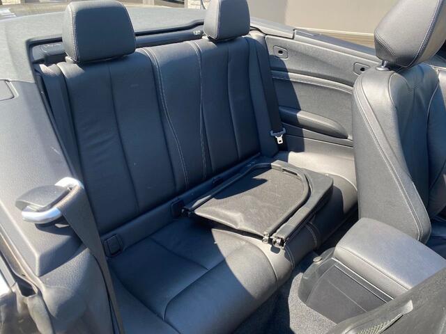 BMW 2-Serie 220 i Sport Line CABRIO AUTOMAAT MET GARANTIE