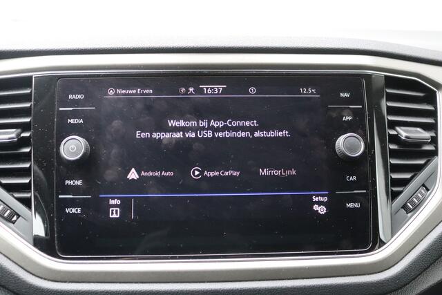 Volkswagen T-ROC 1.0 TSI Style Business Adaptive-cruise/Parkeerhulp/Stoelverwarming/Carplay