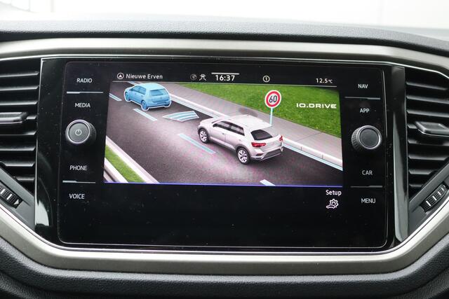 Volkswagen T-ROC 1.0 TSI Style Business Adaptive-cruise/Parkeerhulp/Stoelverwarming/Carplay
