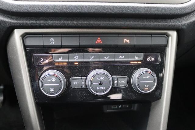 Volkswagen T-ROC 1.0 TSI Style Business Adaptive-cruise/Parkeerhulp/Stoelverwarming/Carplay