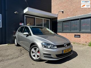 Volkswagen Golf VII
