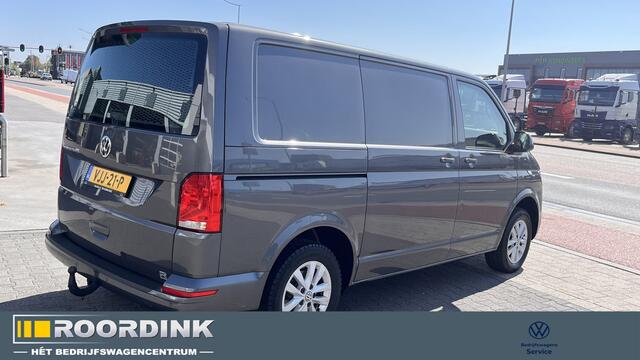 Volkswagen Transporter T6.1 150 pk DSG LMV Bumpers in kleur
