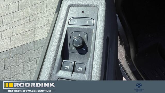 Volkswagen Transporter T6.1 150 pk DSG LMV Bumpers in kleur