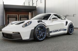 PORSCHE 992 911 GT3 RS - Pure White - Carbon - BOSE - Lift