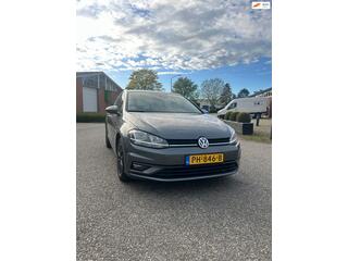 VOLKSWAGEN GOLF 1.6 TDI Highline Business R