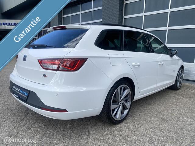 Seat Leon ST 1.8 TSI FR Camera/Carplay//Nav/Pano/Pdc/Xenon