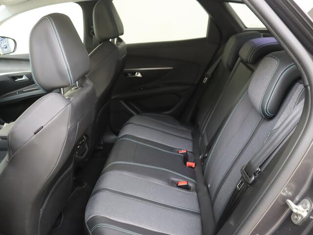 Peugeot 3008 1.6 HYbrid 225 Allure