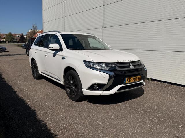 Mitsubishi Outlander 2.0 PHEV Business Ed