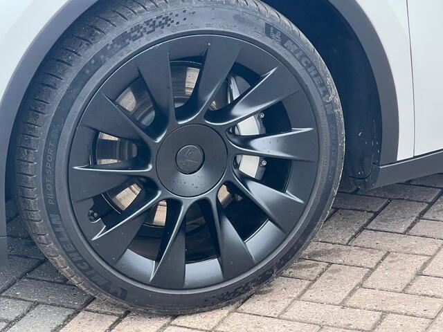 Tesla Model Y Long Range AWD 75 kWh|Warmtepomp|ACC|360Cam|