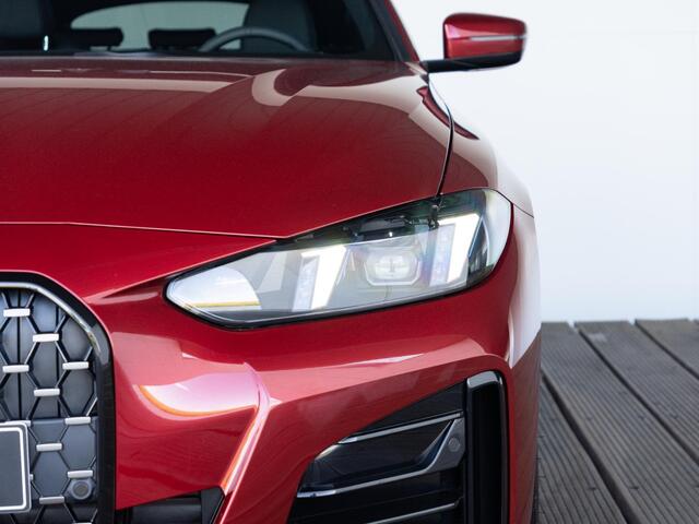 BMW 4-Serie Gran Coupé 420i | M Sportpakket Pro | Driving Assistant | Achteruitrijcamera | Glazen Schuif-/Kanteldak