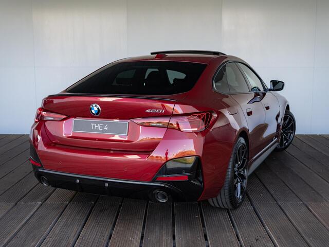 BMW 4-Serie Gran Coupé 420i | M Sportpakket Pro | Driving Assistant | Achteruitrijcamera | Glazen Schuif-/Kanteldak